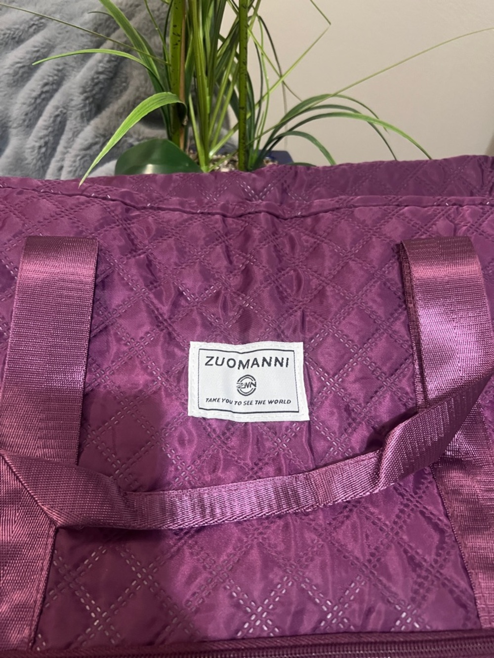 Zuomanni Quilted Purple Travel Duffle Bag with Pouch - Picture 2 of 3